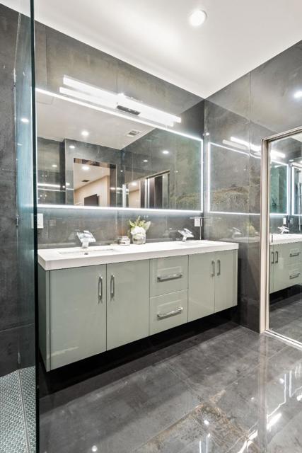 2372 Donner Pass Avenue, Sacramento CA: https://media.crmls.org/mediaz/c8773211-b1cc-4d7f-9e54-abe83e1b2523.jpg