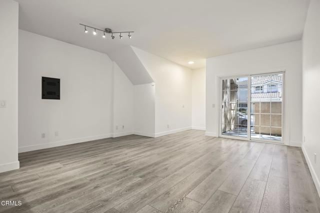 Detail Gallery Image 10 of 27 For 2065 Blackberry Cir, Oxnard,  CA 93036 - 1 Beds | 1 Baths