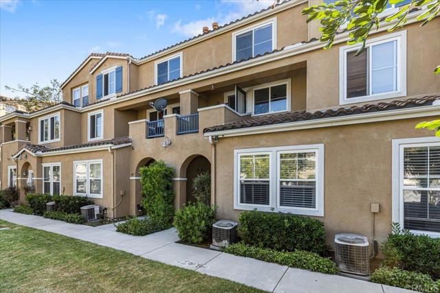 1463 Paseo Aurora, San Diego CA: https://media.crmls.org/mediaz/c8784bed-2b46-4210-a581-7187fdab6950.jpg