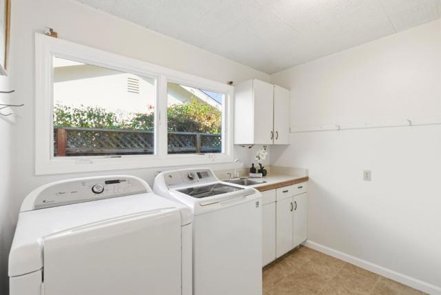 1747 Walnut Drive, Mountain View CA: https://media.crmls.org/mediaz/c8787c80-6127-4378-8106-5c7ab4abbd3a.jpg