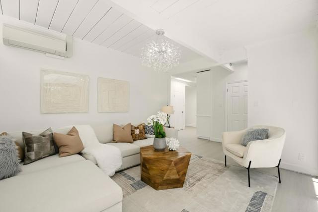 747 De Soto Drive, Palo Alto CA: https://media.crmls.org/mediaz/c87be4a6-9c1b-466a-8760-ad339f62b54d.jpg
