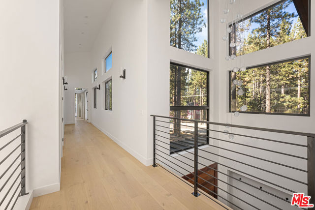 42421 Evergreen Drive, Big Bear CA: https://media.crmls.org/mediaz/c87d6e58-f25f-4c86-81d6-76f483f79c9d.jpg