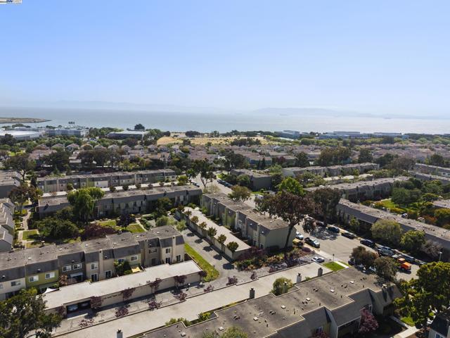 3112 La Campania, Alameda CA: https://media.crmls.org/mediaz/c87da4de-c448-43f7-95d7-aac0fd2c6895.jpg