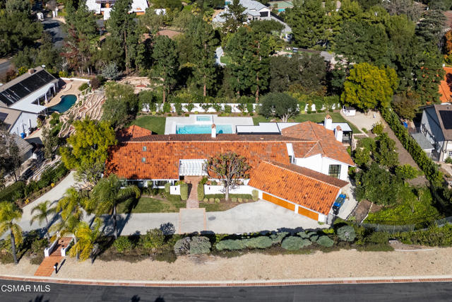 87 Pinecrest Road, Westlake Village CA: https://media.crmls.org/mediaz/c87eaf06-c5ff-47af-8225-55057b6bc1ca.jpg