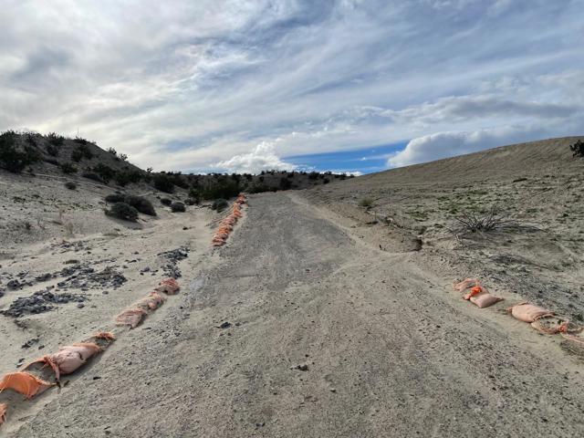 23551 Henry Road, Sky Valley CA: https://media.crmls.org/mediaz/c87ed454-07e9-4939-b906-b5ba436cf231.jpg
