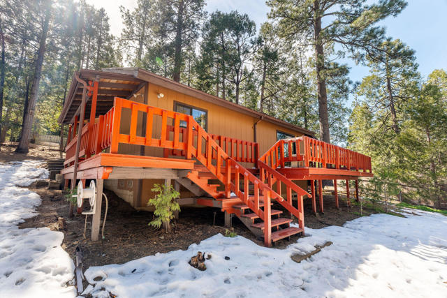 54820 Fern Drive, Idyllwild CA: https://media.crmls.org/mediaz/c87fb18a-52c8-4b0f-8e6c-8d3583c68811.jpg