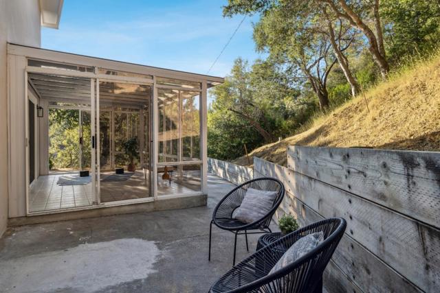 1315 Black Mountain Road, Hillsborough CA: https://media.crmls.org/mediaz/c87fb6a6-f8b9-44f7-be96-e9848691ac52.jpg