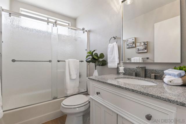 8691 Park Run Rd, San Diego CA: https://media.crmls.org/mediaz/c881ab30-cd79-4615-9d4b-50c4db4aa3c2.jpg
