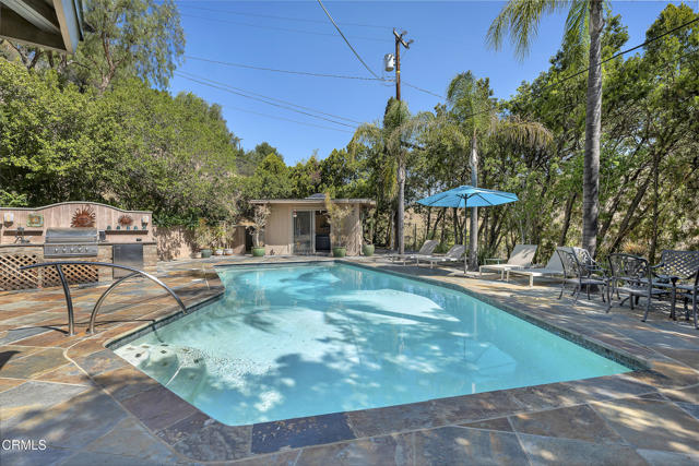 9999 Wornom Avenue, Sunland CA: https://media.crmls.org/mediaz/c881b2d4-4d0c-4aa4-8fe4-cc10725f0a0e.jpg