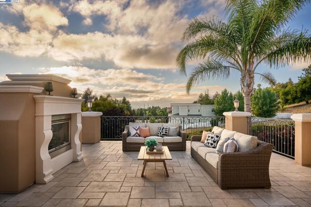44506 Vista Grande Court, Fremont CA: https://media.crmls.org/mediaz/c8822428-6a06-450f-ba60-57f0a5f33e73.jpg