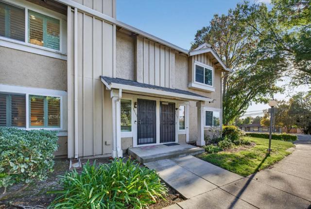 3513 Ivalynn Circle, San Jose CA: https://media.crmls.org/mediaz/c883497f-c82b-46cf-b429-b3443091c16c.jpg