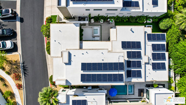 141 Blue Moon Drive, Palm Springs, CA 92262