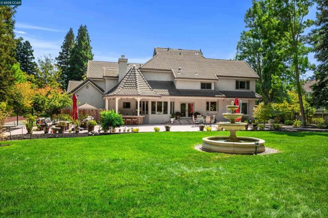 4405 Deer Ridge Rd, Danville CA: https://media.crmls.org/mediaz/c883d411-996d-434b-a32c-8b5d87d23384.jpg