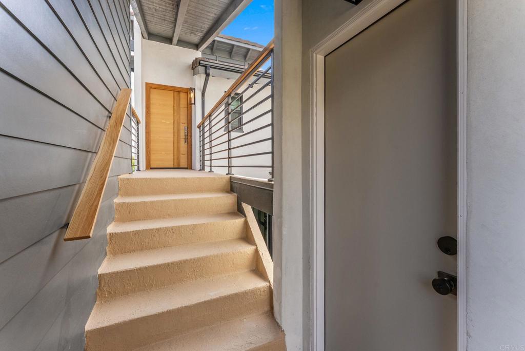 674 Hygeia Avenue - photo 12