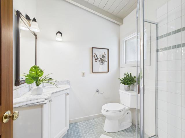 214 Soledad Place, Monterey CA: https://media.crmls.org/mediaz/c884806b-2362-4f48-96d4-72f89a6c7b36.jpg
