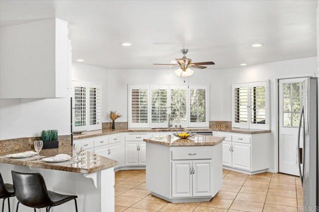 Detail Gallery Image 4 of 37 For 15406 Happy Hollow, Pauma Valley,  CA 92061 - 2 Beds | 2 Baths