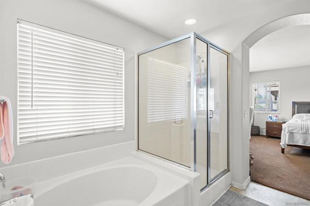 5954 Vista Santa Catarina, San Diego CA: https://media.crmls.org/mediaz/c8852169-fea6-4c2f-b4b9-e802ad19ddc4.jpg