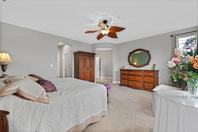 2130 Staghorn Way, Livermore CA: https://media.crmls.org/mediaz/c8866ca8-6386-42e6-992d-6425ab39dc60.jpg