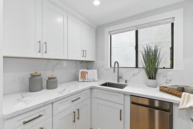 999 W Evelyn Terrace, Sunnyvale CA: https://media.crmls.org/mediaz/c88715de-c004-4a0d-8c64-4bcb52ef4353.jpg