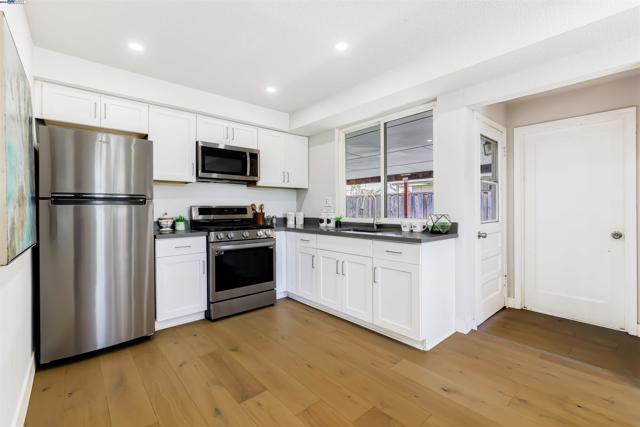 Image 13 of 60 For 625 Johanna Ave
