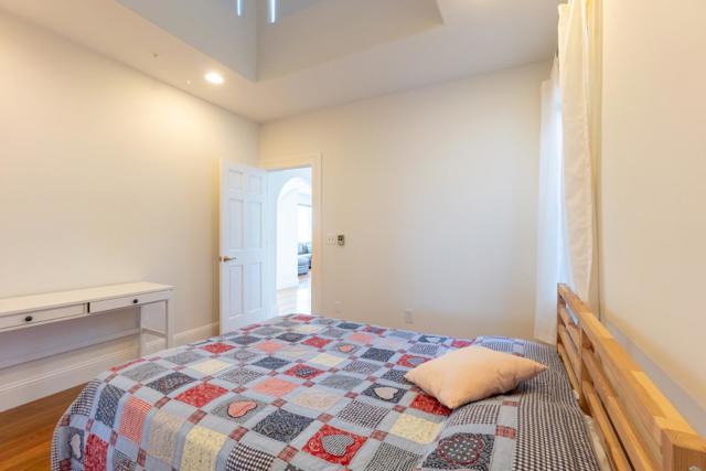 1800 Turk Street, San Francisco CA: https://media.crmls.org/mediaz/c8884633-54b1-4cc7-aeb5-369b0d2e0bd5.jpg