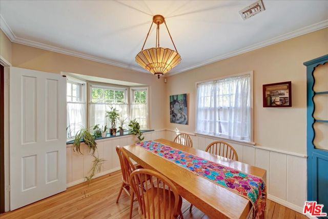 5444 Agnes Avenue photo 6