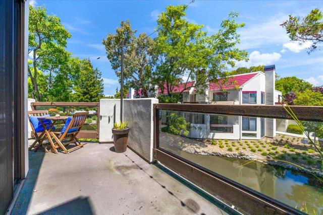 203 Shorebird Circle, Redwood City CA: https://media.crmls.org/mediaz/c888f27e-4918-497a-849b-dbe111b7caee.jpg