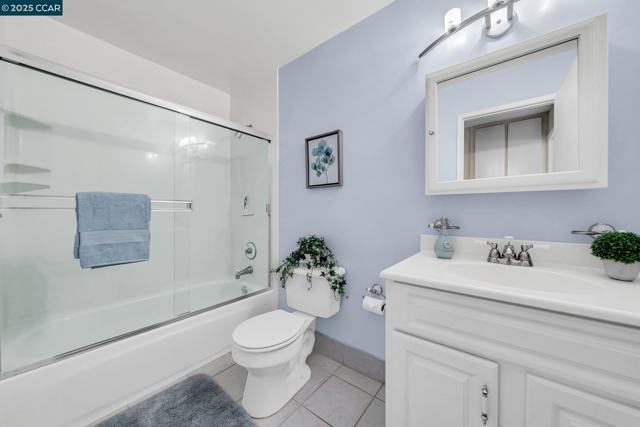 1310 Lewis Ln, Pinole CA: https://media.crmls.org/mediaz/c8890799-dbfd-49a6-ae0a-827169b836e0.jpg
