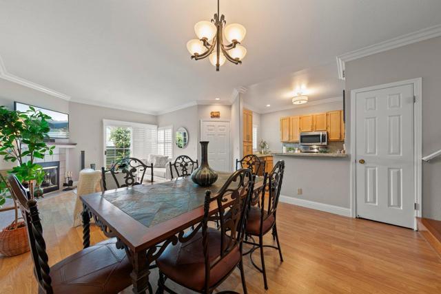 160 Troon Way, Half Moon Bay CA: https://media.crmls.org/mediaz/c8892058-df93-4957-9439-9f7877734d77.jpg