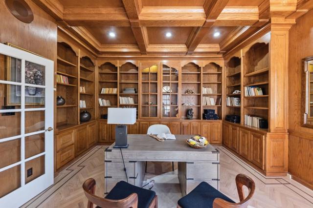 1035 Macadamia Drive, Hillsborough CA: https://media.crmls.org/mediaz/c88981c9-0b9f-4ca1-80b6-e9e40f44a25a.jpg