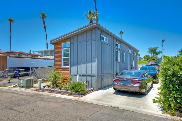 2515 Sweetwater Road, Spring Valley CA: https://media.crmls.org/mediaz/c8899100-4a32-4667-9108-7d9733d9ce9b.jpg