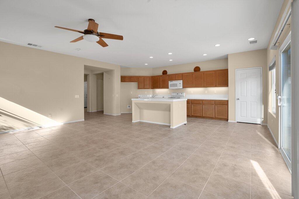 MLS #219138121DA image #8