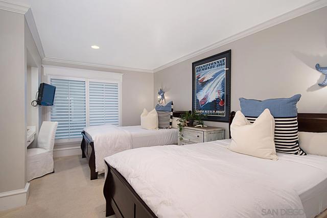 1105 F Avenue, Coronado CA: https://media.crmls.org/mediaz/c889fbf4-bb78-4a78-948a-2768b6181d15.jpg
