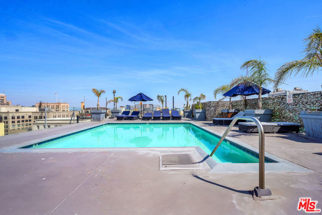 312 W 5th Street, Los Angeles CA: https://media.crmls.org/mediaz/c88a57df-0318-40e5-aa72-64a62dd2614f.jpg