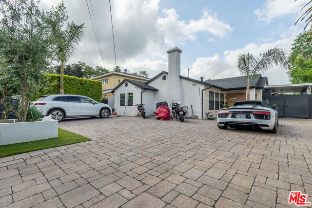 12322 Sylvan Street, North Hollywood CA: https://media.crmls.org/mediaz/c88a9506-f156-4222-8a1d-3e963f5dc759.jpg