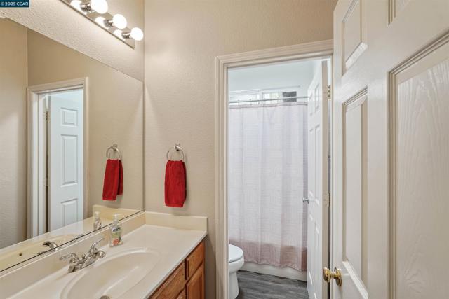 812 Westgate Drive, Vacaville CA: https://media.crmls.org/mediaz/c88af515-5fbe-4e8a-8a67-6fb90453ad4f.jpg