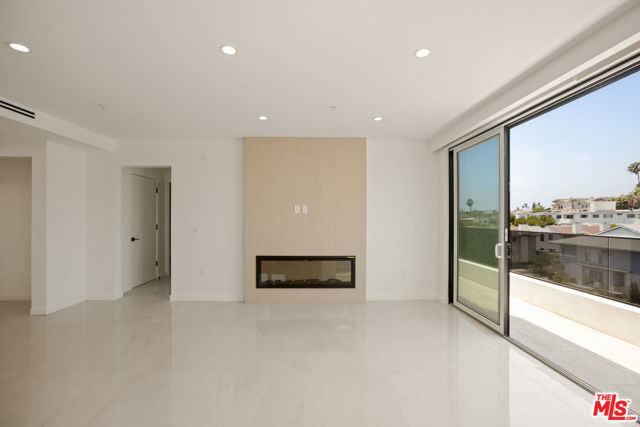 1414 S Beverly Drive Drive, Los Angeles CA: https://media.crmls.org/mediaz/c88afcef-7f0b-455a-950f-7e72c8980e56.jpg