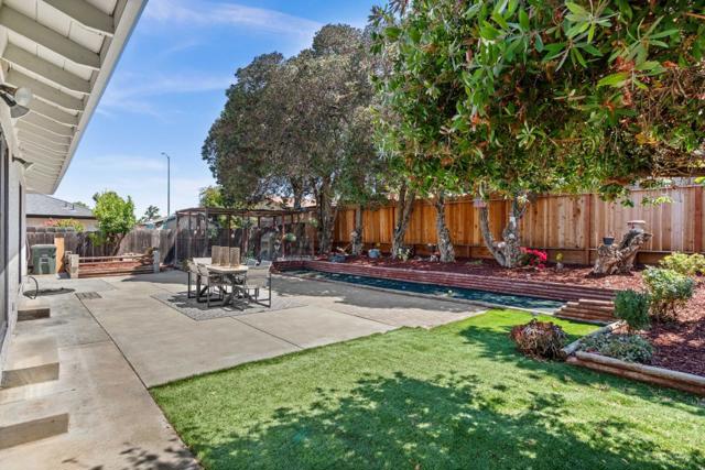 1031 Trinity Drive, Hollister CA: https://media.crmls.org/mediaz/c88afe7c-dbd9-4382-814f-f2fb5222e2c2.jpg