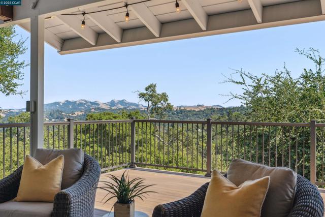 3803 Quail Ridge Road, Lafayette CA: https://media.crmls.org/mediaz/c88b013e-d767-46b7-82d0-96327635ffa6.jpg