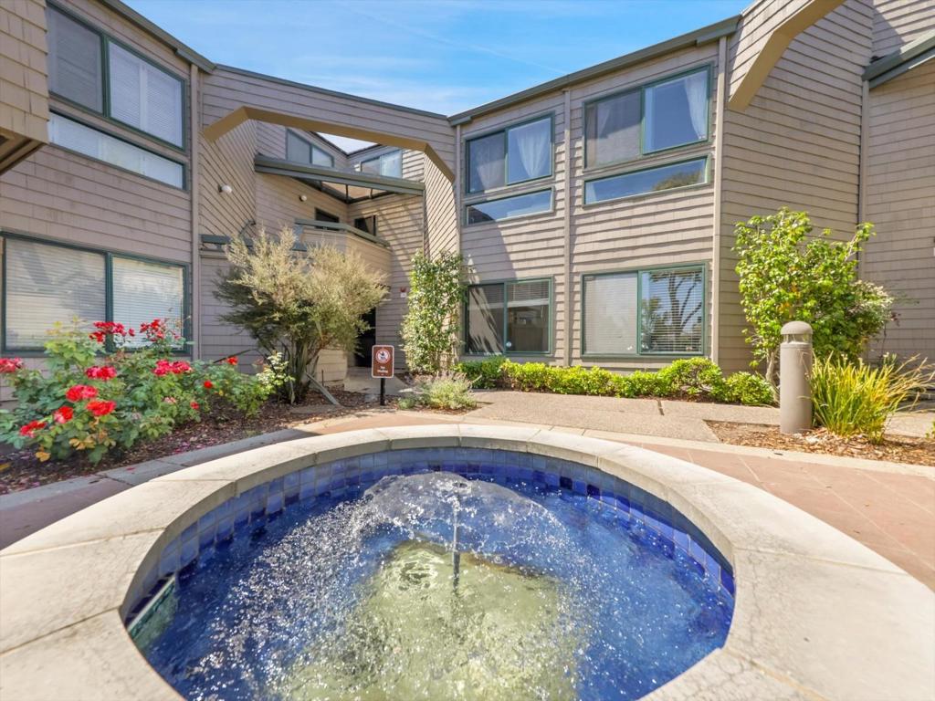 59 Cove Lane
