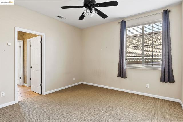 906 Natoma Ct, Discovery Bay CA: https://media.crmls.org/mediaz/c88ca2c0-4e88-4846-9002-c0fbdd7eda18.jpg