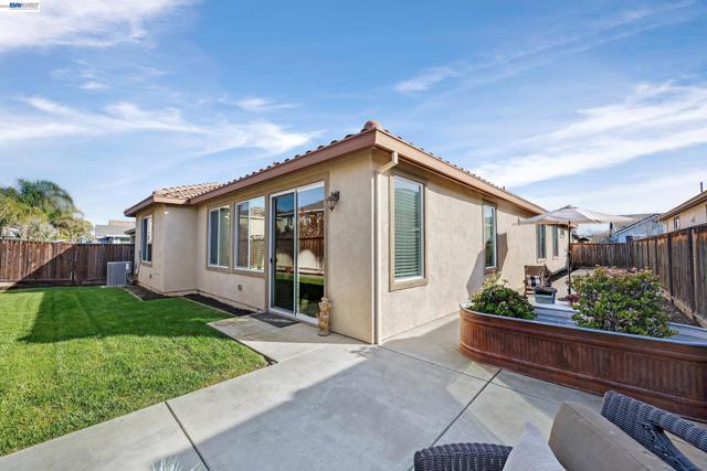 Image 27 of 34 For 8219 Brookhaven Cir