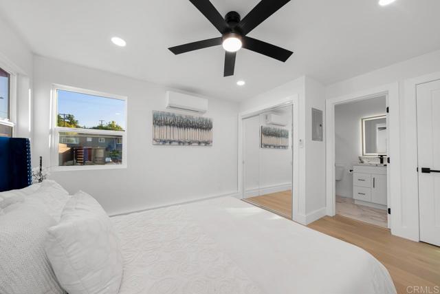 Image 36 of 42 For 7118 Stanford Ave.