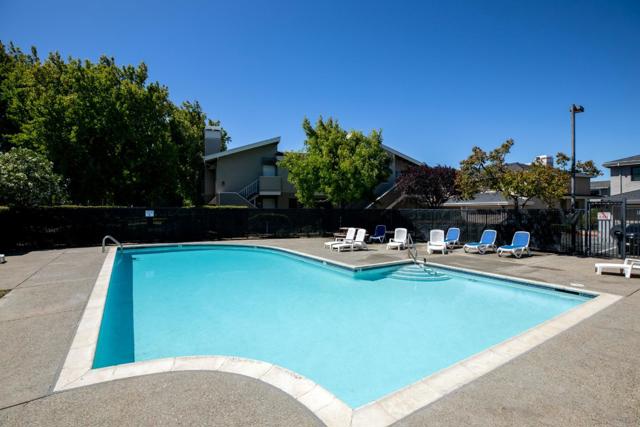 212 Albacore Lane, Foster City CA: https://media.crmls.org/mediaz/c88f364a-8fa1-4d19-b796-fd71a80ff24a.jpg