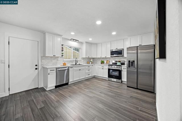 Image 11 of 60 For 917 60th St  