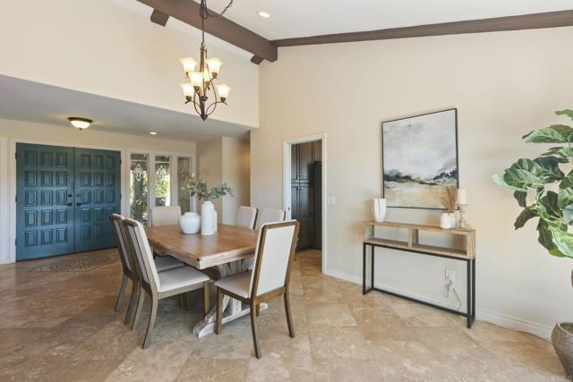 2839 Lakemont Drive, Fallbrook CA: https://media.crmls.org/mediaz/c891dd15-c8fb-4152-b80b-607656f1a79c.jpg