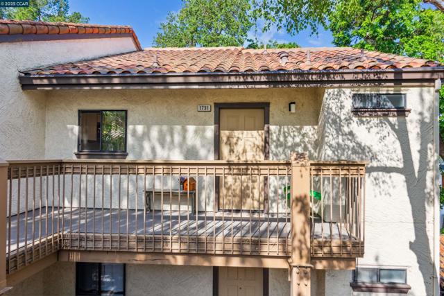 1731 S Villa Way, Walnut Creek CA: https://media.crmls.org/mediaz/c8922eca-d319-4fad-bd23-02455a4be3f1.jpg