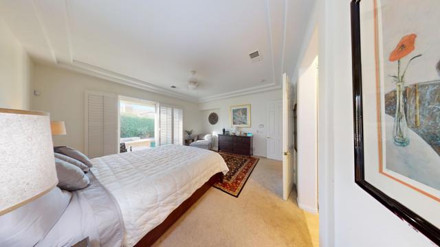 34 Calle La Reina, Rancho Mirage CA: https://media.crmls.org/mediaz/c892da10-edf9-4ea2-b963-229fa95cbe0e.jpg