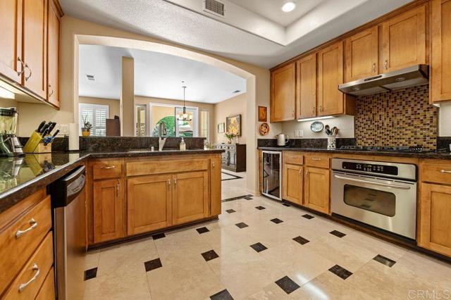 2196 Silverado Street, San Marcos CA: https://media.crmls.org/mediaz/c8941e4f-6168-4001-8c37-a1f028046142.jpg