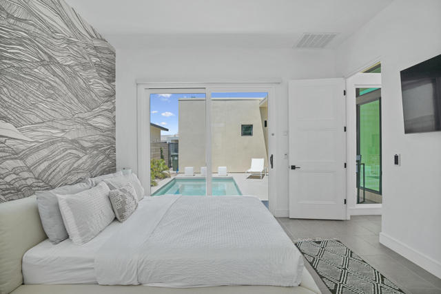761 Nugget Lane, Palm Springs CA: https://media.crmls.org/mediaz/c89433e8-6ac7-42a5-b728-5e424304732c.jpg